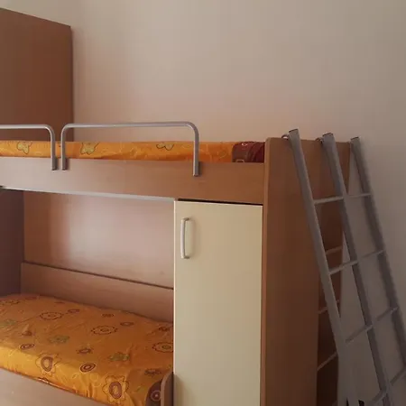 Sul Mare Famiglie Ed Amici Fino 10 Posti * Αλμπένγκα