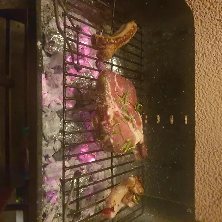 Sul Mare Famiglie Ed Amici Fino 10 Posti Αλμπένγκα