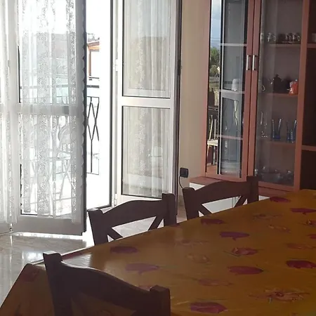 Διαμέρισμα Sul Mare Famiglie Ed Amici Fino 10 Posti Αλμπένγκα