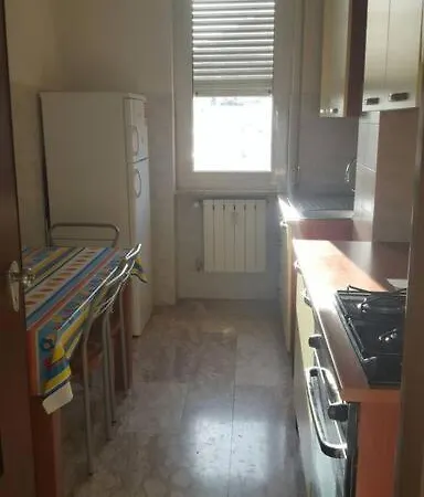 Lägenhet Sul Mare Famiglie Ed Amici Fino 10 Posti Albenga