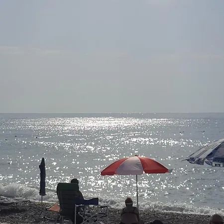 Sul Mare Famiglie Ed Amici Fino 10 Posti