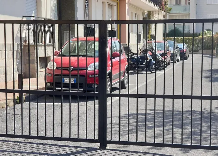 Apartament Sul Mare Famiglie Ed Amici Fino 10 Posti Albenga